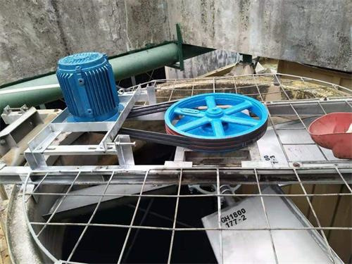 封閉式冷卻塔中的風(fēng)機(jī)和噴淋泵如何維護(hù)？(閉式冷卻塔噴淋)